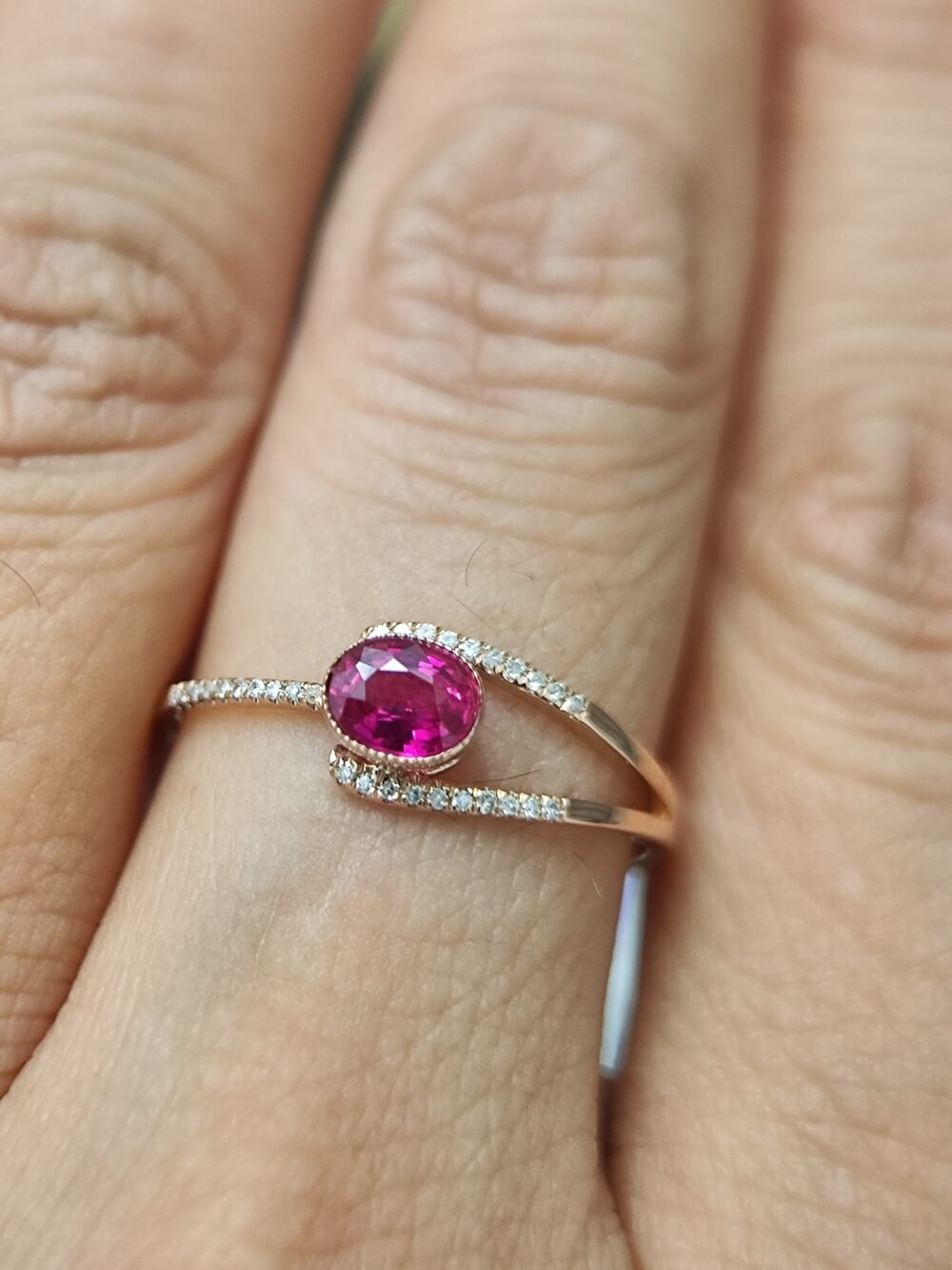18k Rose Gold Ruby Diamond Ring - Brand new - Image 2