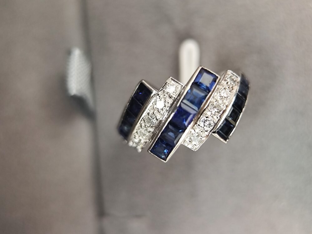 PT900 Platinum Sapphire Diamond Ring - Vintage Fine Jewellery - Image 2