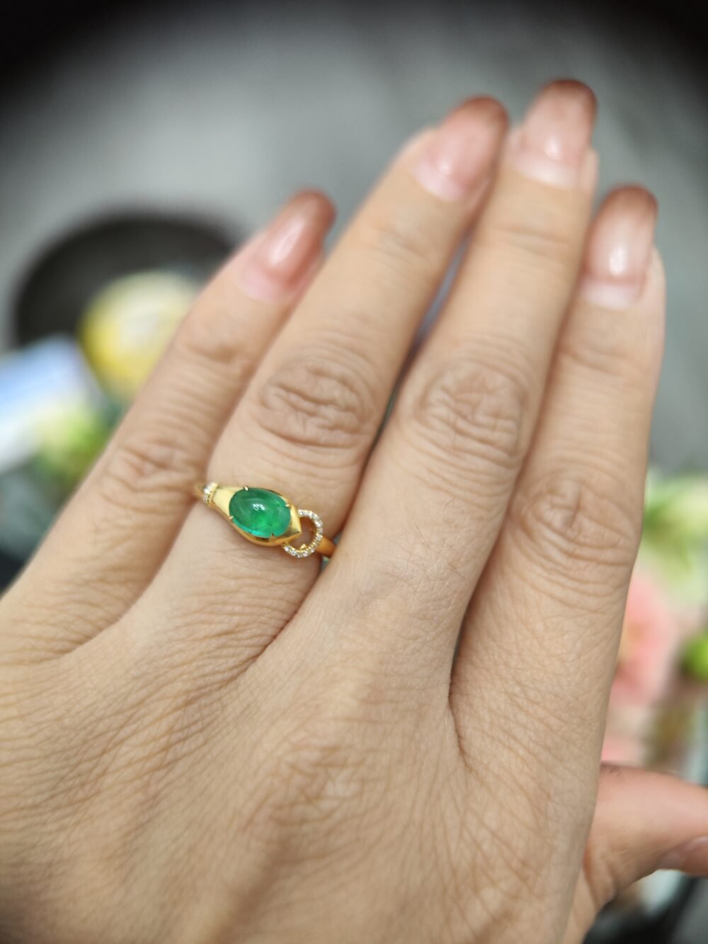 18k Yellow Gold Emerald Diamond Ring - Brand new - Image 5