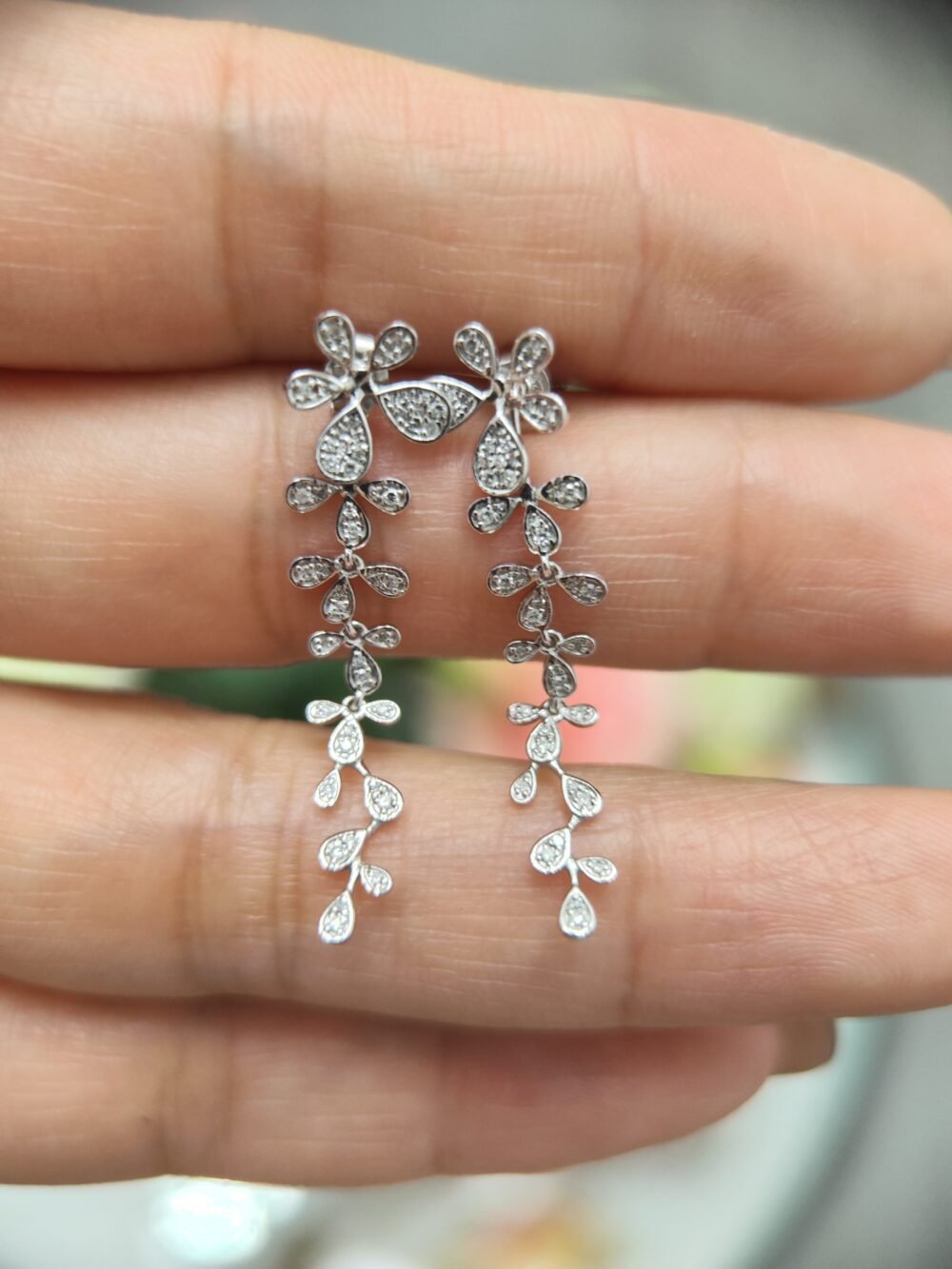 18k White Gold Diamond Dangling or Stud Earrings - Brand new - Image 3