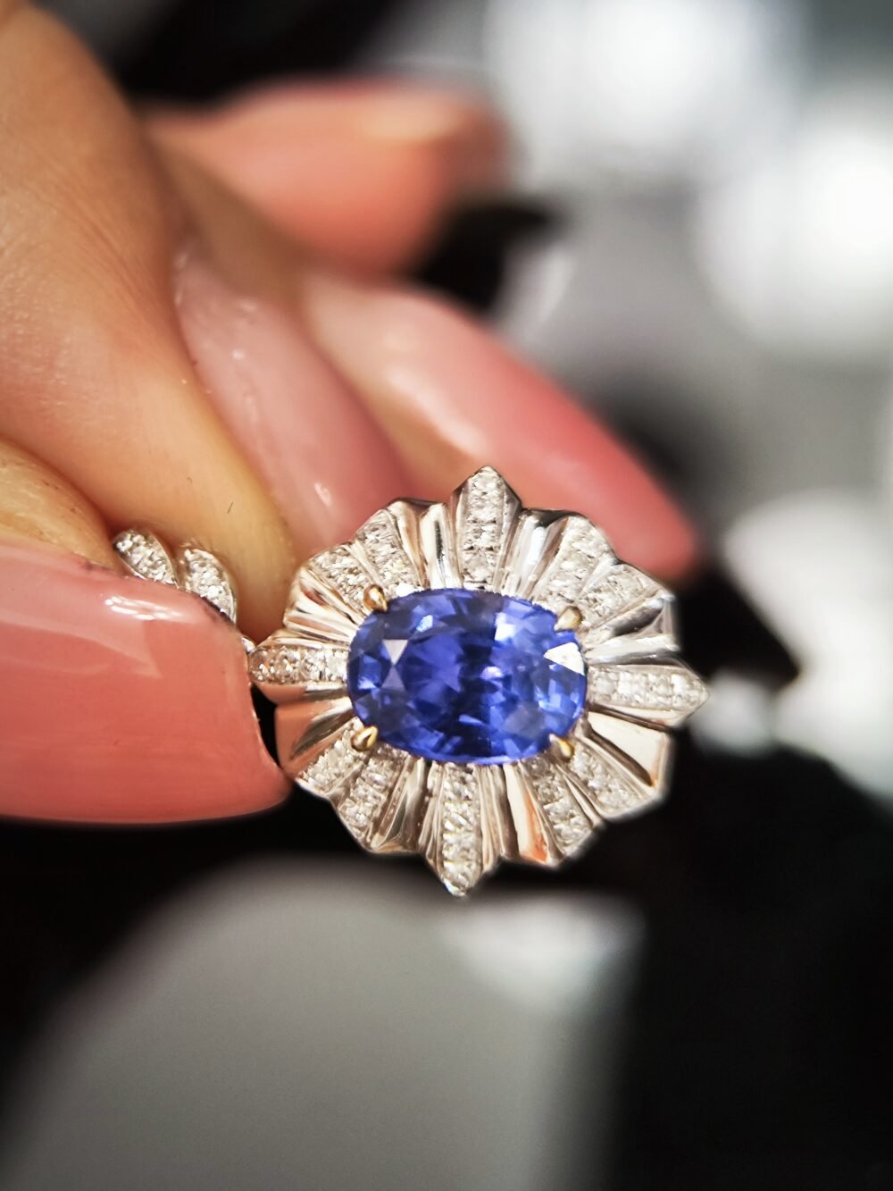 18k White Gold Sapphire Diamond Pendant - Brand new - Image 2