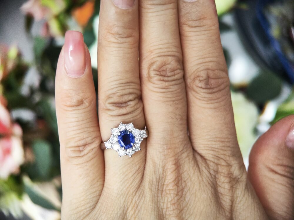 Blue Sapphire Ring in Platinum PT850 Setting - New condition - Image 4