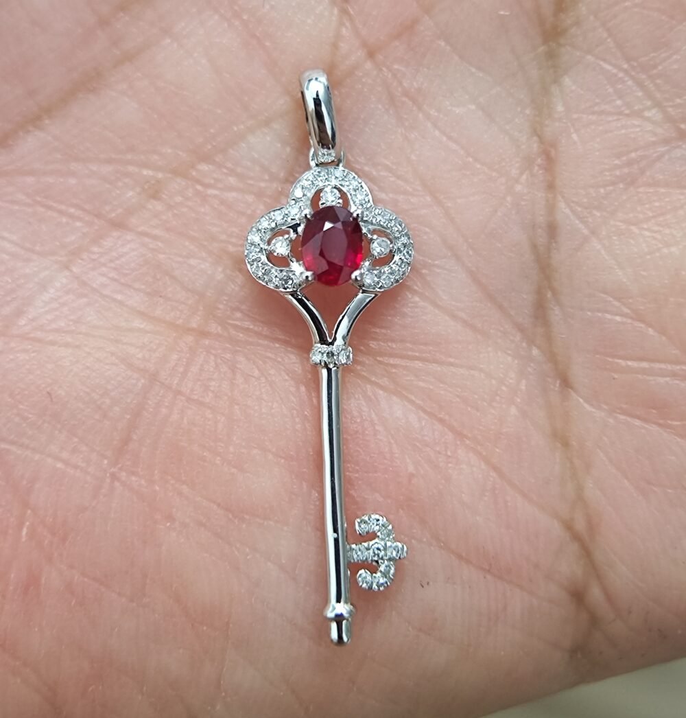 18k White Gold Ruby Diamond Key Pendant - Brand new - Image 2