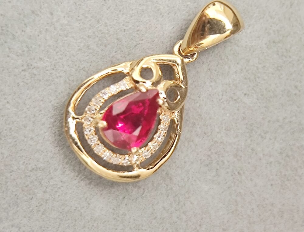 18k Rose Gold Diamond Pendant - Brand new
