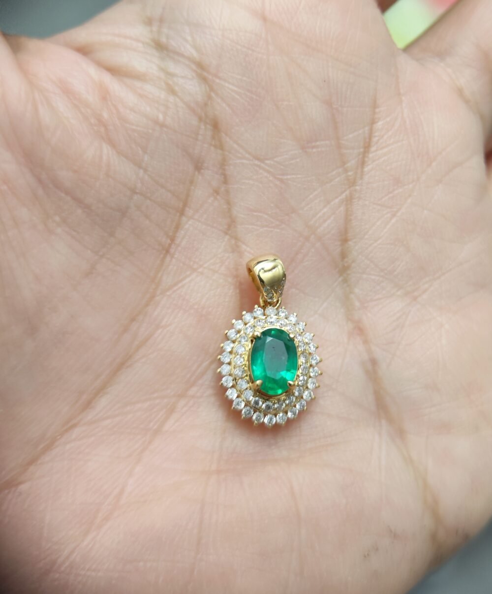 18k Yellow Gold Emerald Diamond Pendant - Brand new - Image 5